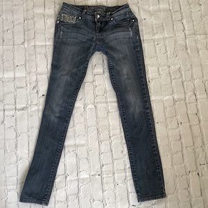 Grace in LA • Bedazzled Low-Rise Jeans 💙